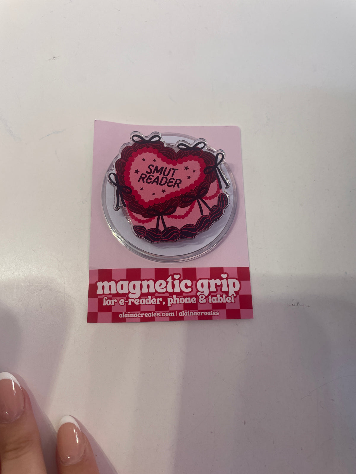Alaina Creates - ‘Smut reader’ Magnetic Kindle Grip