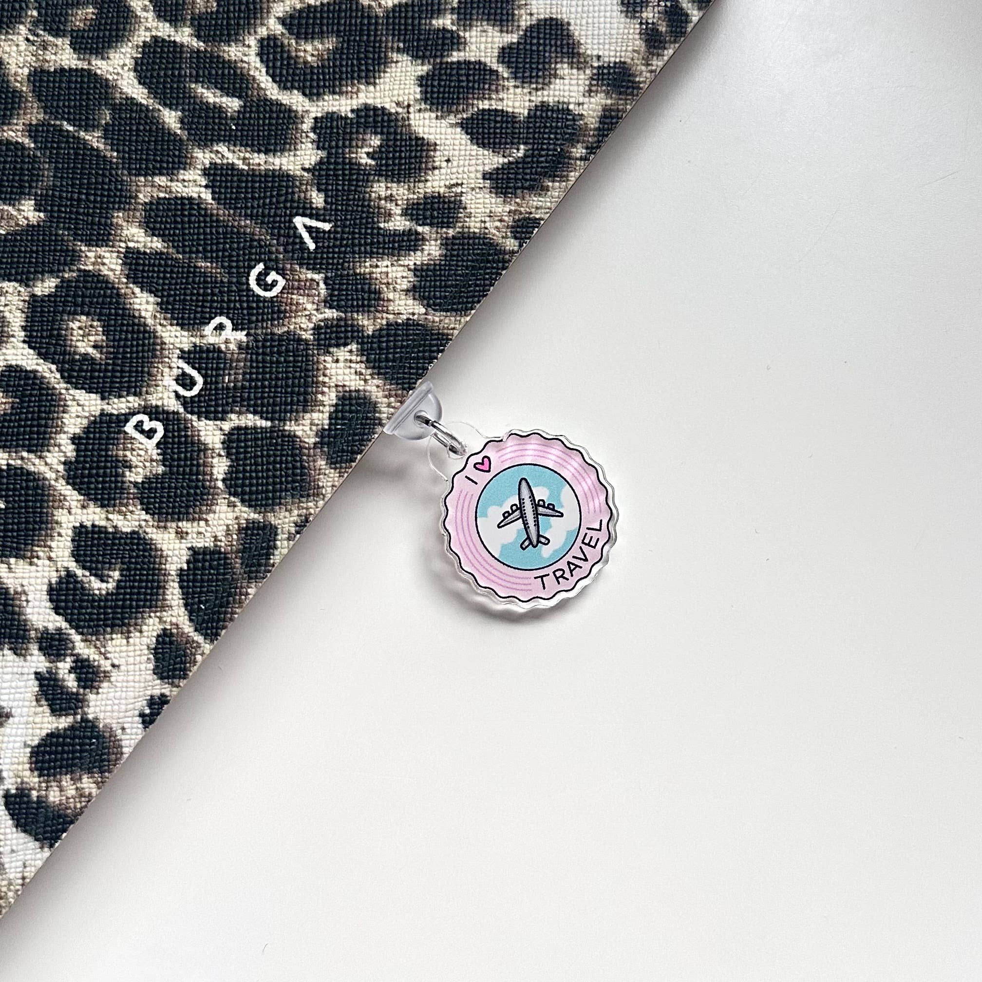 Dolly's Doodles - I Heart Travel Kindle Charm