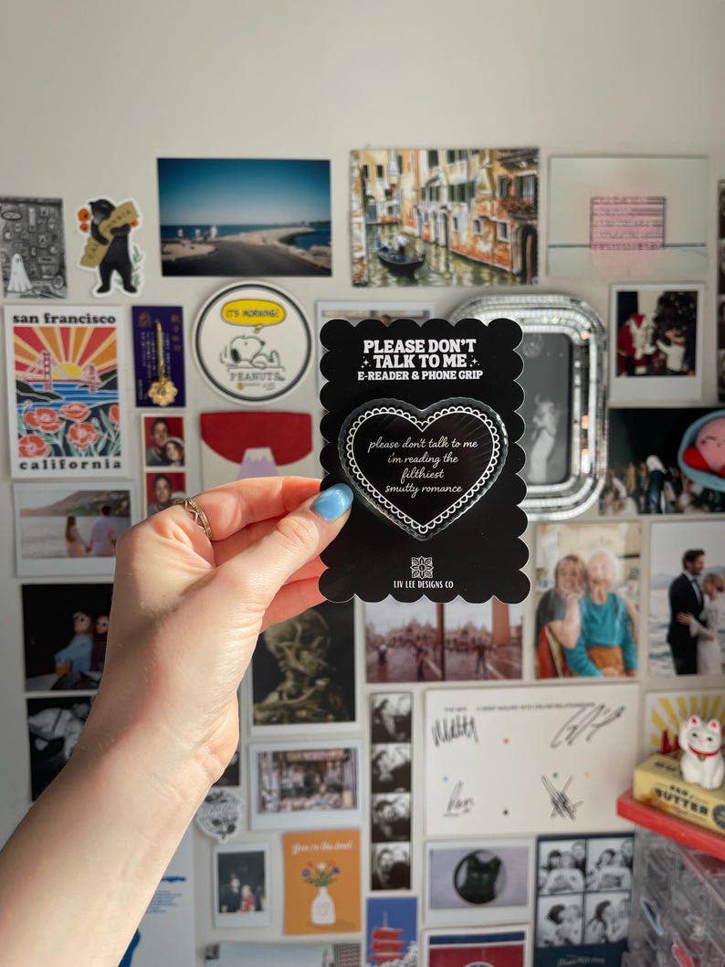 Liv Lee Designs - Don’t Talk To Me E-reader Grip: Acrylic E-Reader Phone Holder MAGSAFE