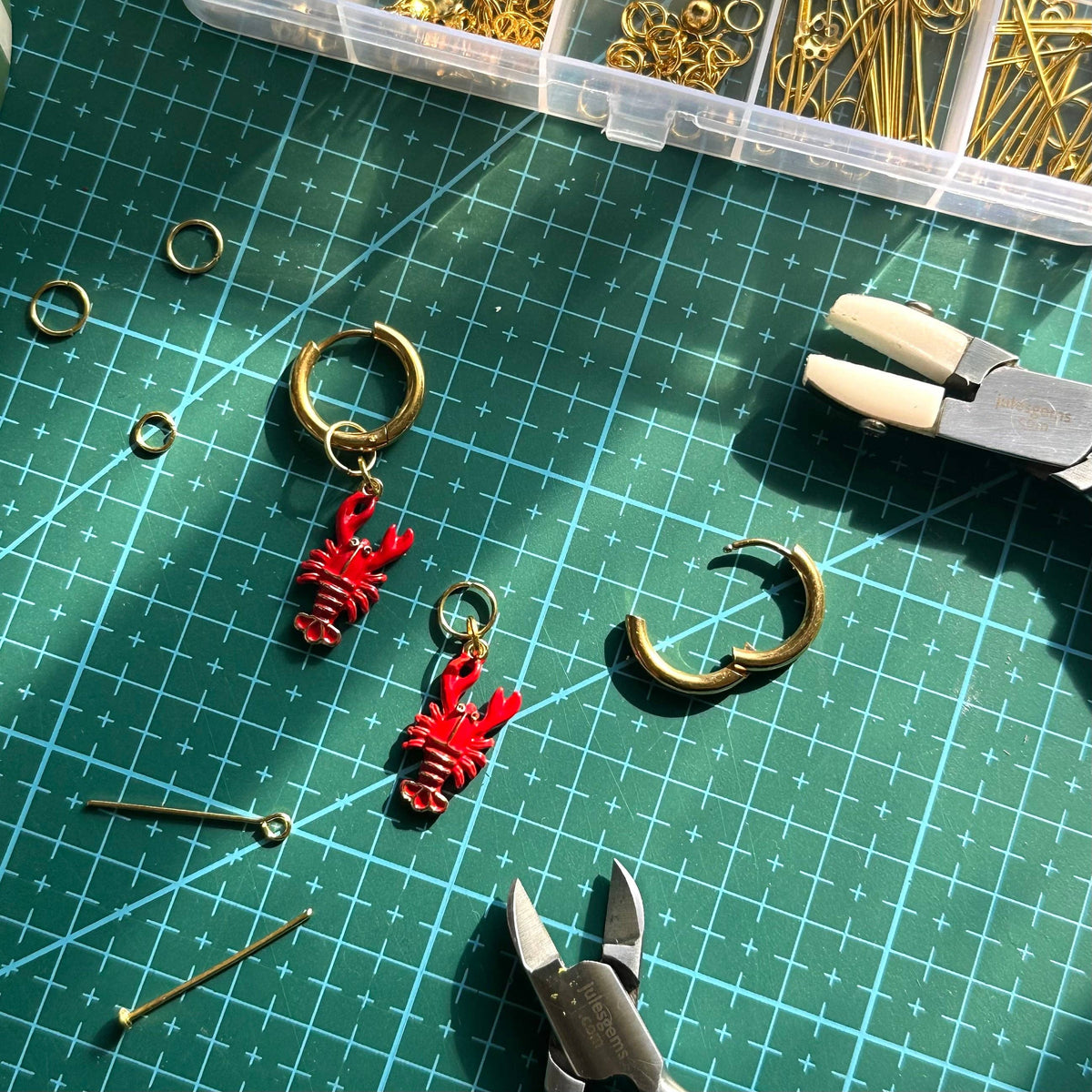 🦞 Lobster Coastal ✨ Detachable Enamel Charm Hoop Earrings