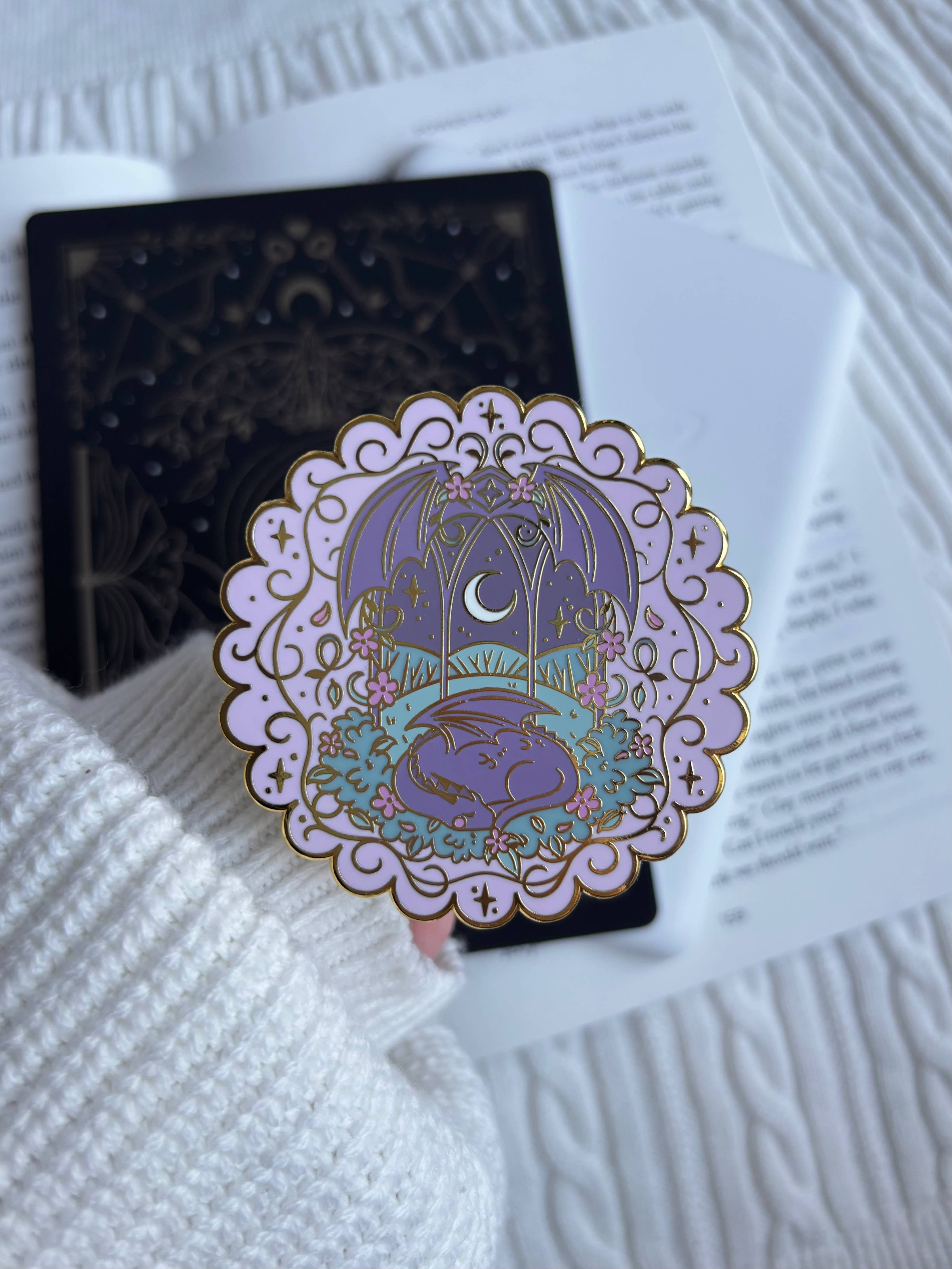 PREORDER Lilac Fantasy Dragon E-Reader Grip