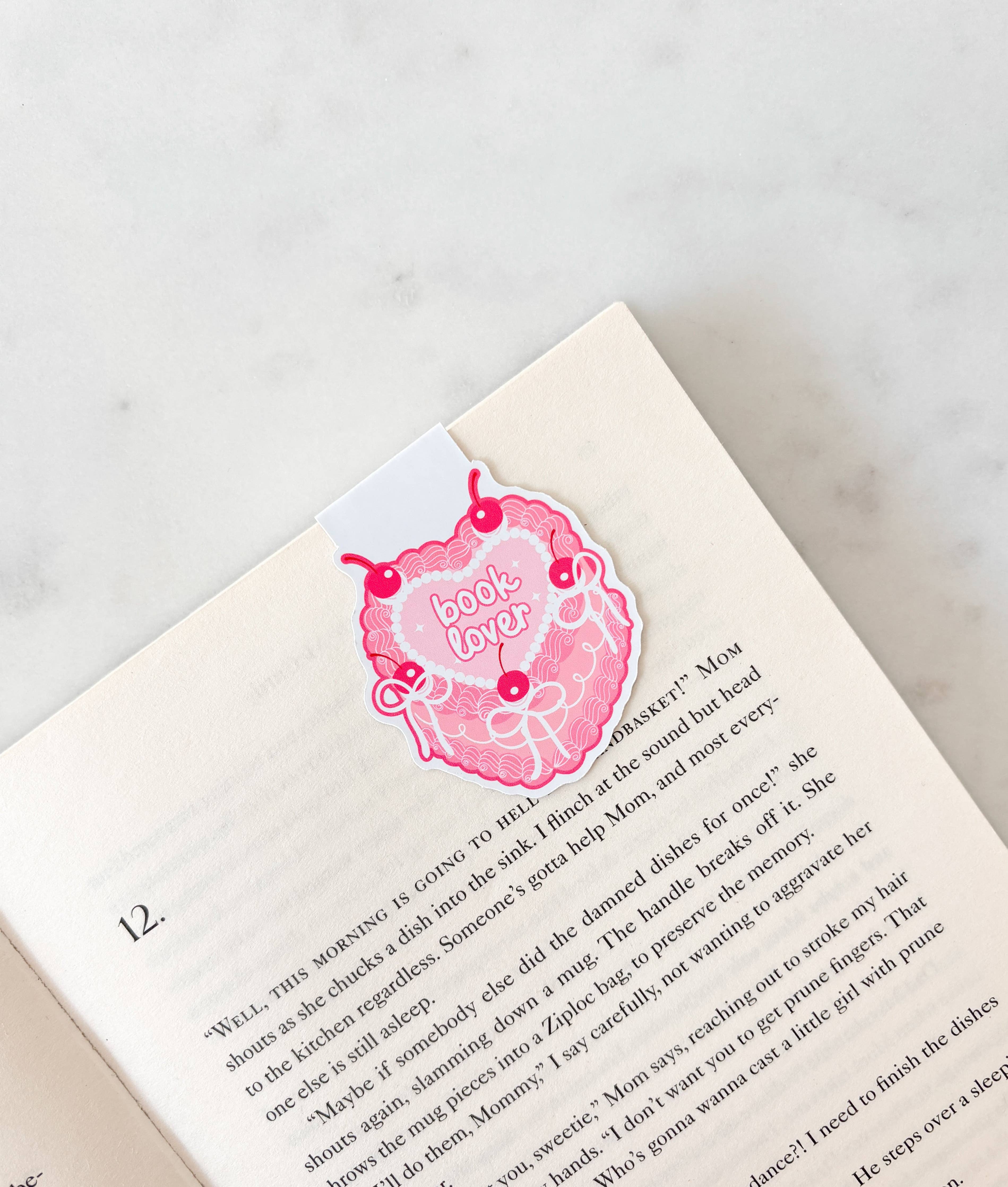 Book Lover Vintage Cake Magnetic Bookmark
