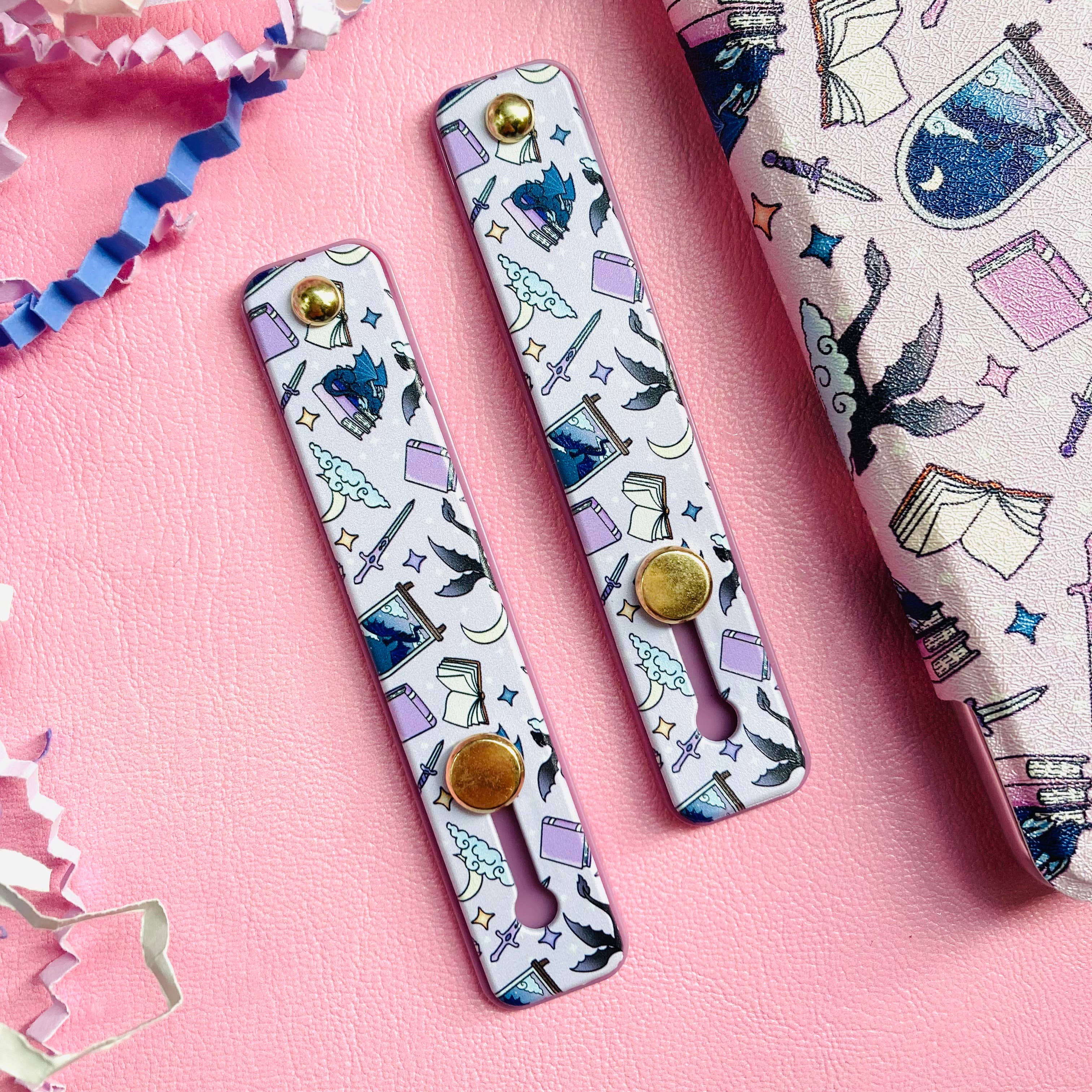 Fantasy Bookish Push Pull Phone Kindle Grip 