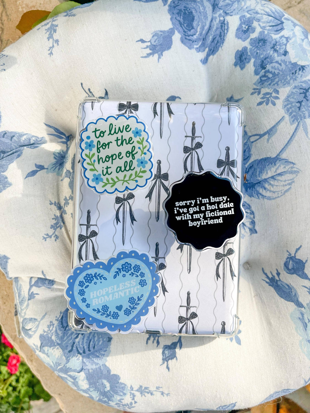 Liv Lee Designs - Sorry I'm Busy Kindle & Phone Grip