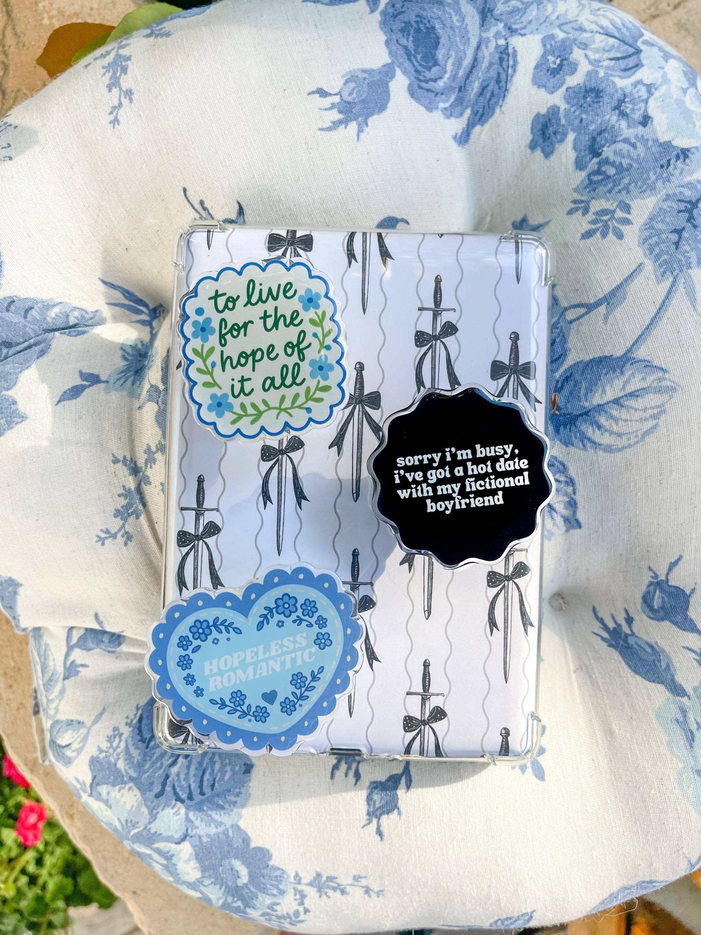 Liv Lee Designs - Sorry I'm Busy Kindle & Phone Grip