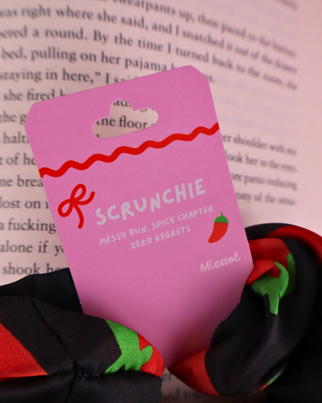 Miessol - Spicy Books Scrunchie for Romance / Smut Readers 
