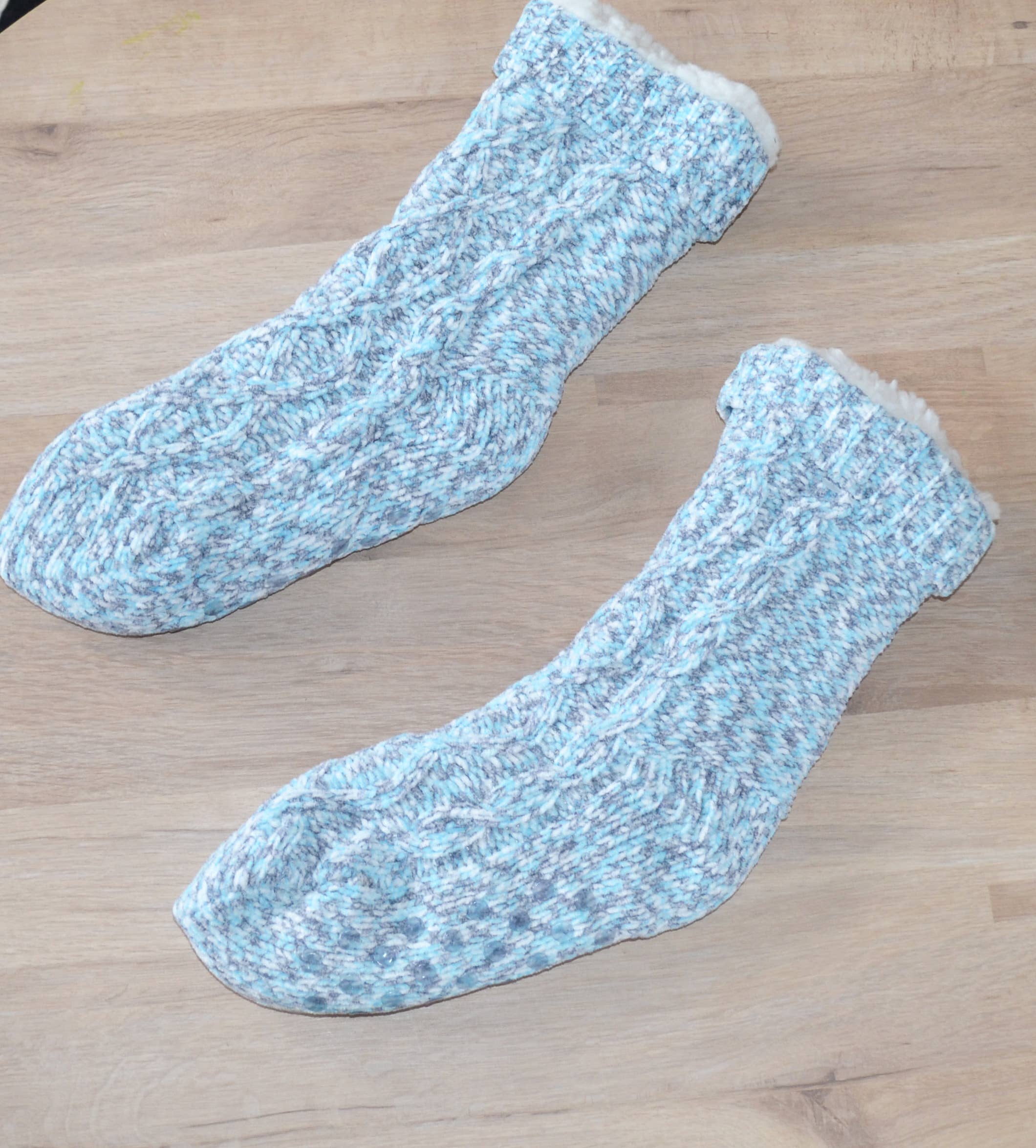 Speckled Cable Knit Pom Pom Slipper Socks