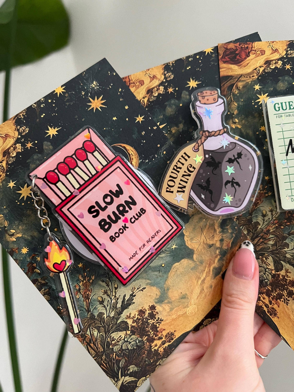 Luxury Magnetic Kindle Grip & Phone holder