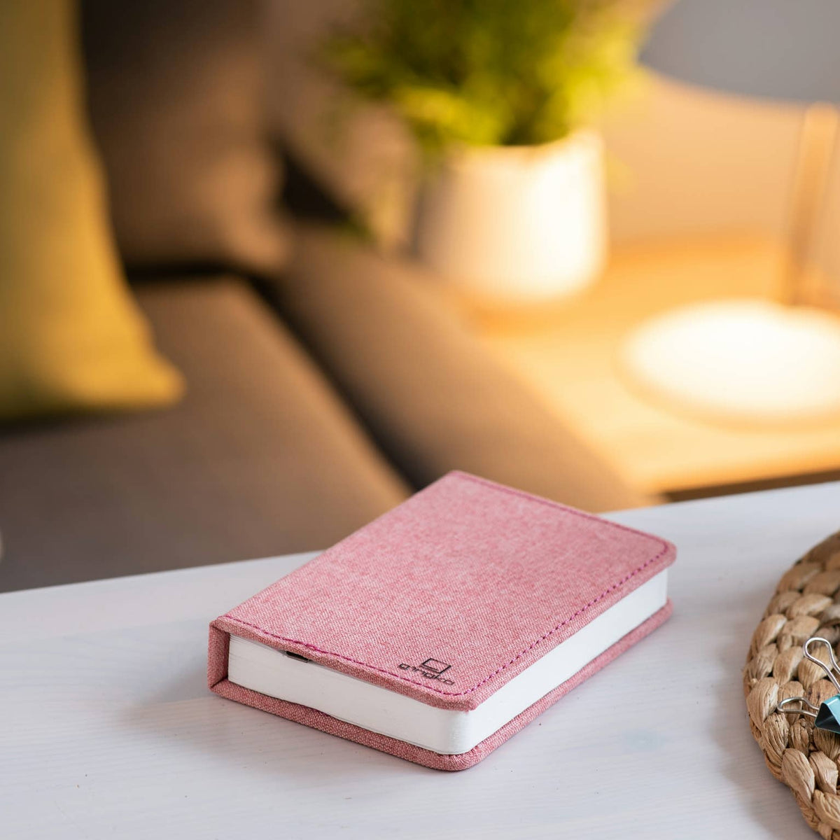 Gingko Linen Fabric Smart Book Light