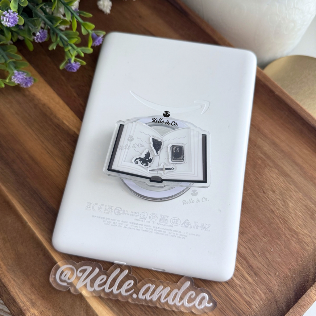 Kelle.andco - Fantasy book Shaker MagSafe Kindle Grip