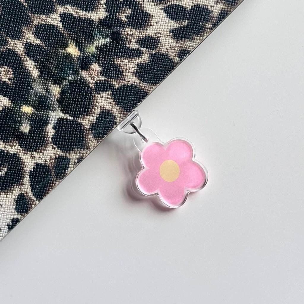 Dolly's Doodles - Pink Flower Kindle Charm