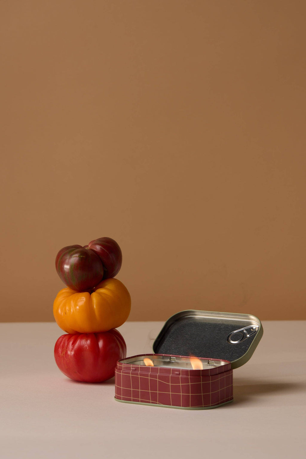 Bistro 4.5oz/127g Tomato Printed Tin Candle - Heirloom Tomato