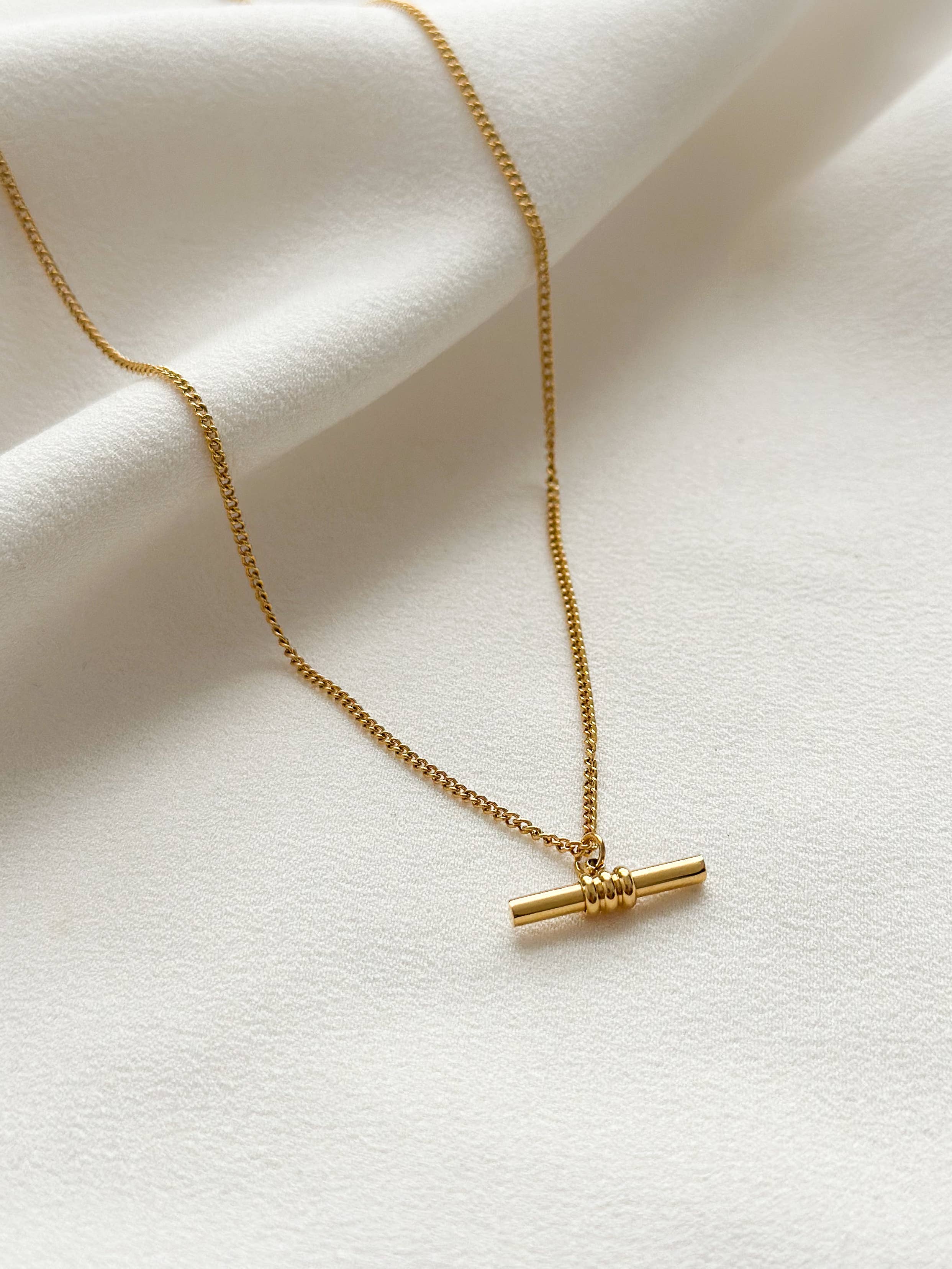 18k Gold Plated T-Bar Necklace
