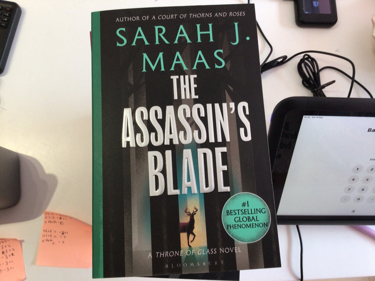 The Assassin's Blade by Sarah J. Maas (UK paperback)