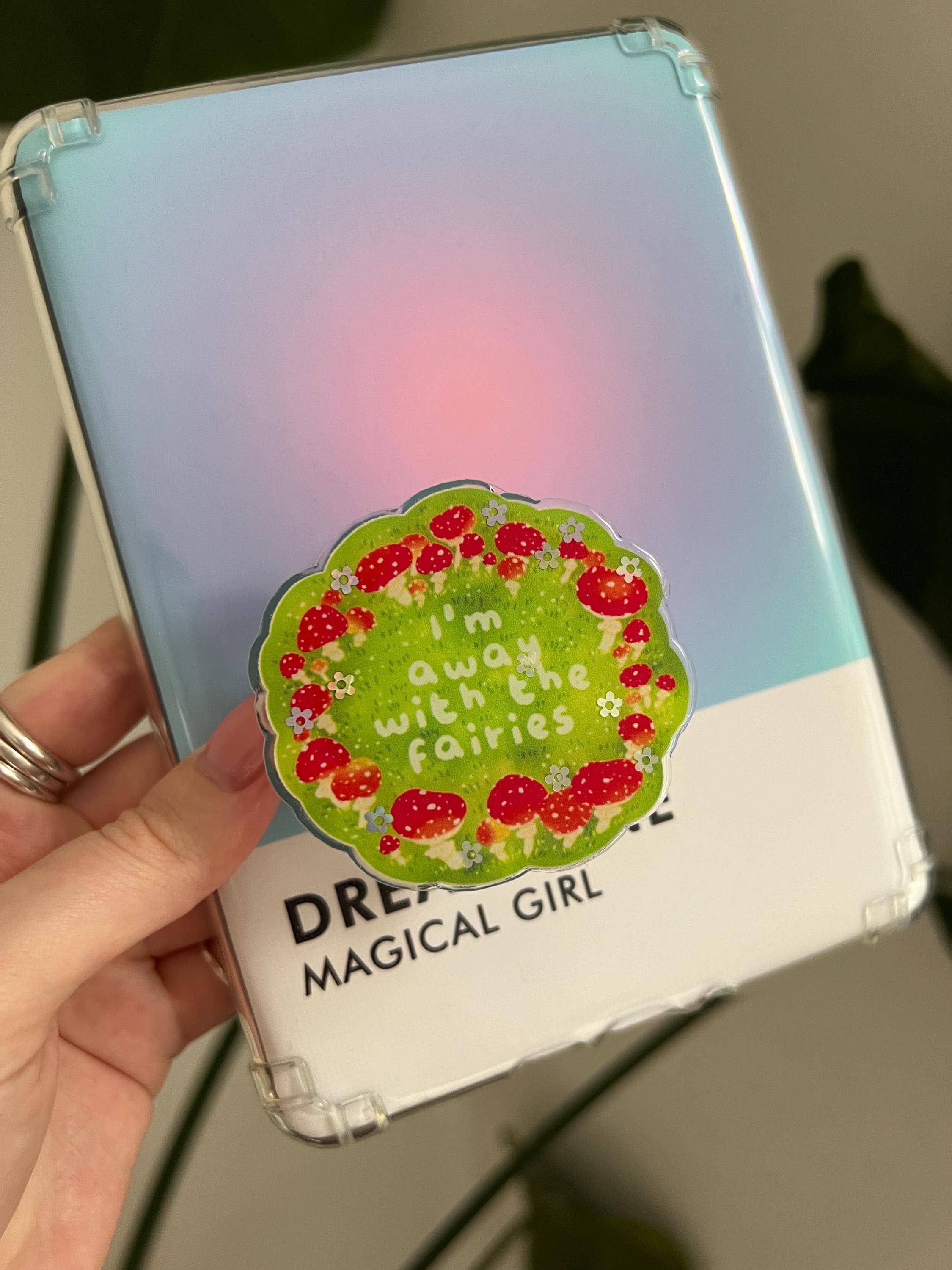 "Cottage Core" Luxury Magnetic Kindle Grip & Phone holder