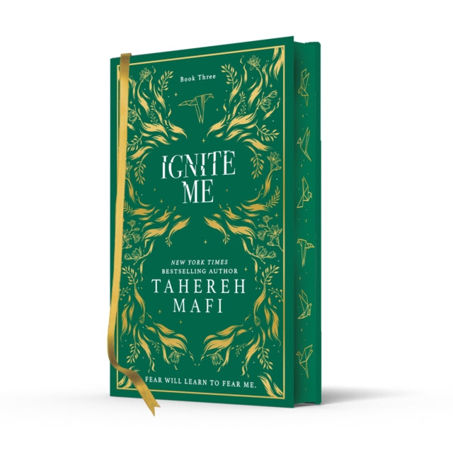 Ignite Me Collector's Edition by Tahereh Mafi