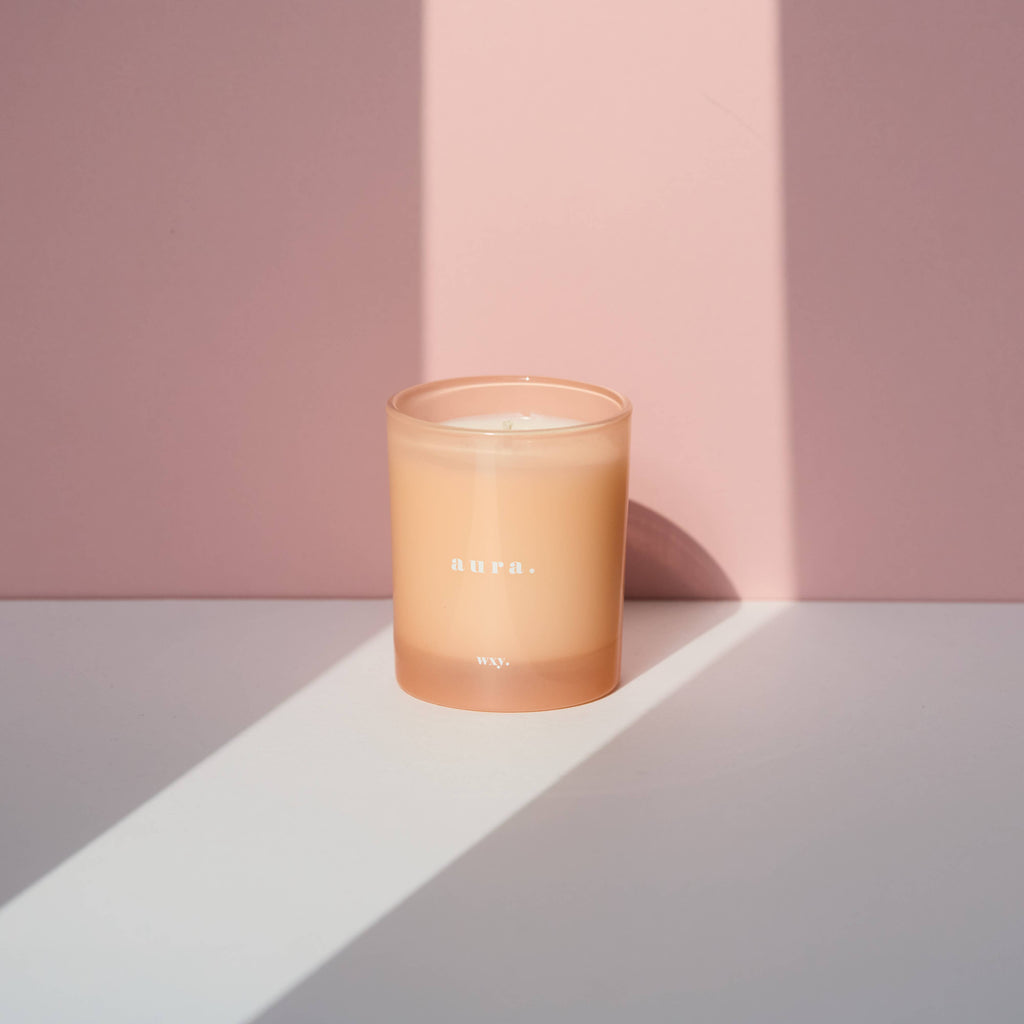 wxy. - Aura 7oz Candle - White Woods & Amber Down