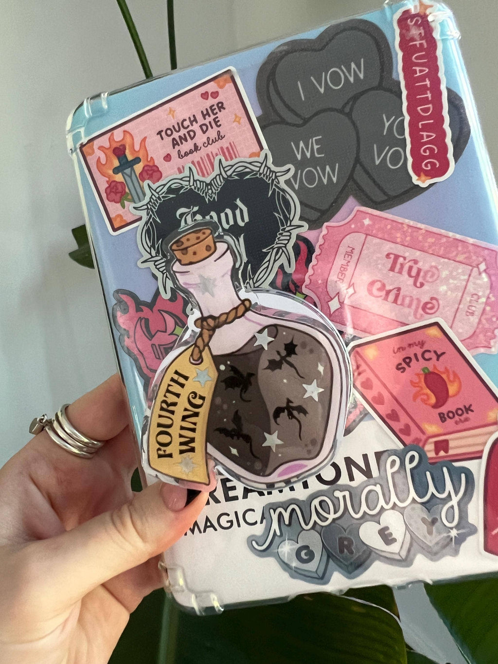 "Dragon Rider" Luxury Magnetic Kindle Grip & Phone holder