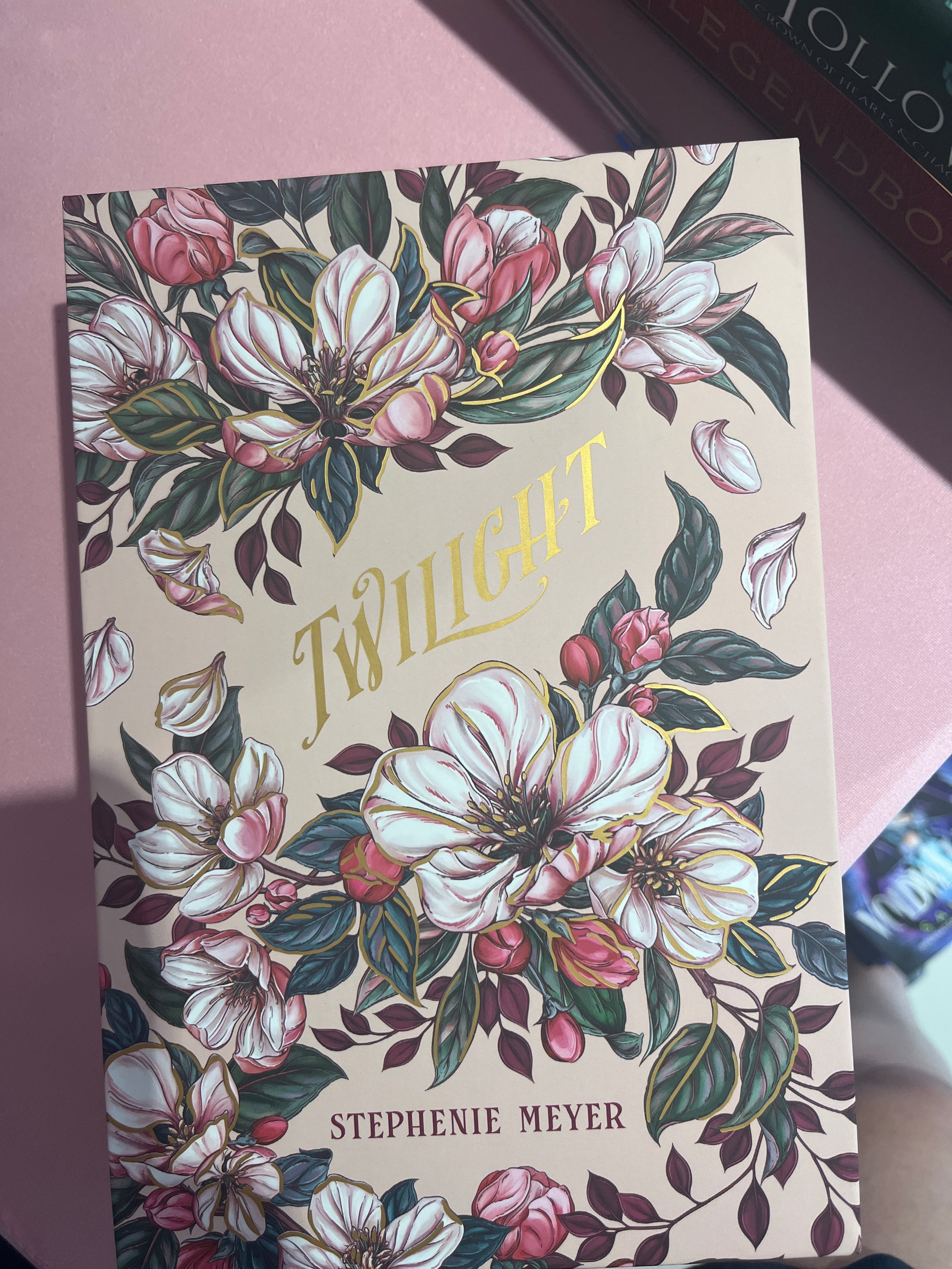 Twilight by Stephanie Meyer (Deluxe Collector's Edition)