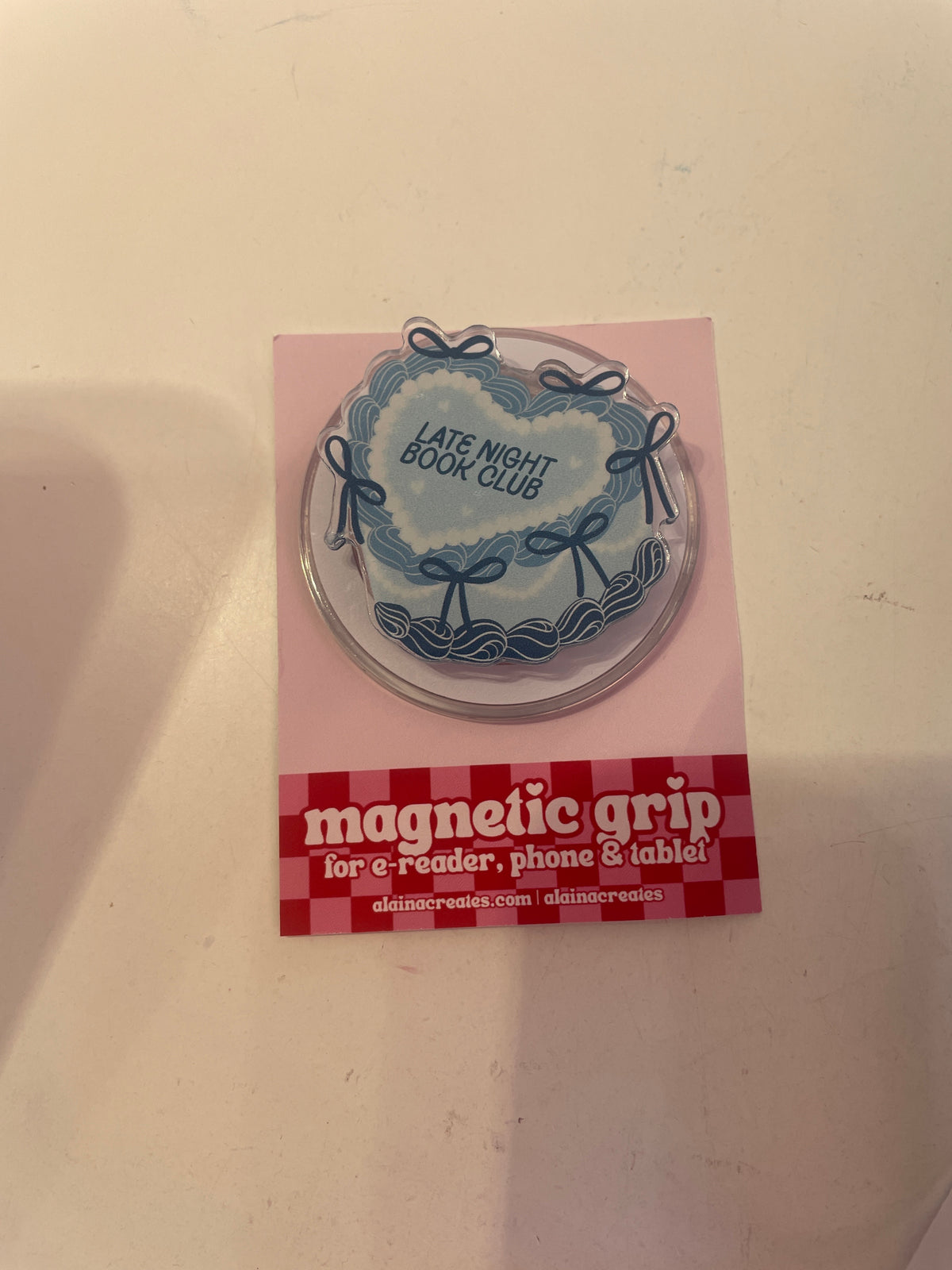 Alaina Creates - ‘Late night book club’ Magnetic Kindle Grip