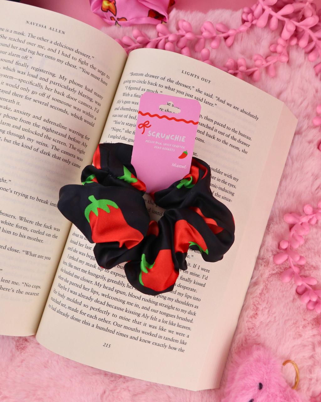 Miessol - Spicy Books Scrunchie for Romance / Smut Readers 