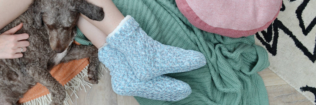 Speckled Cable Knit Pom Pom Slipper Socks