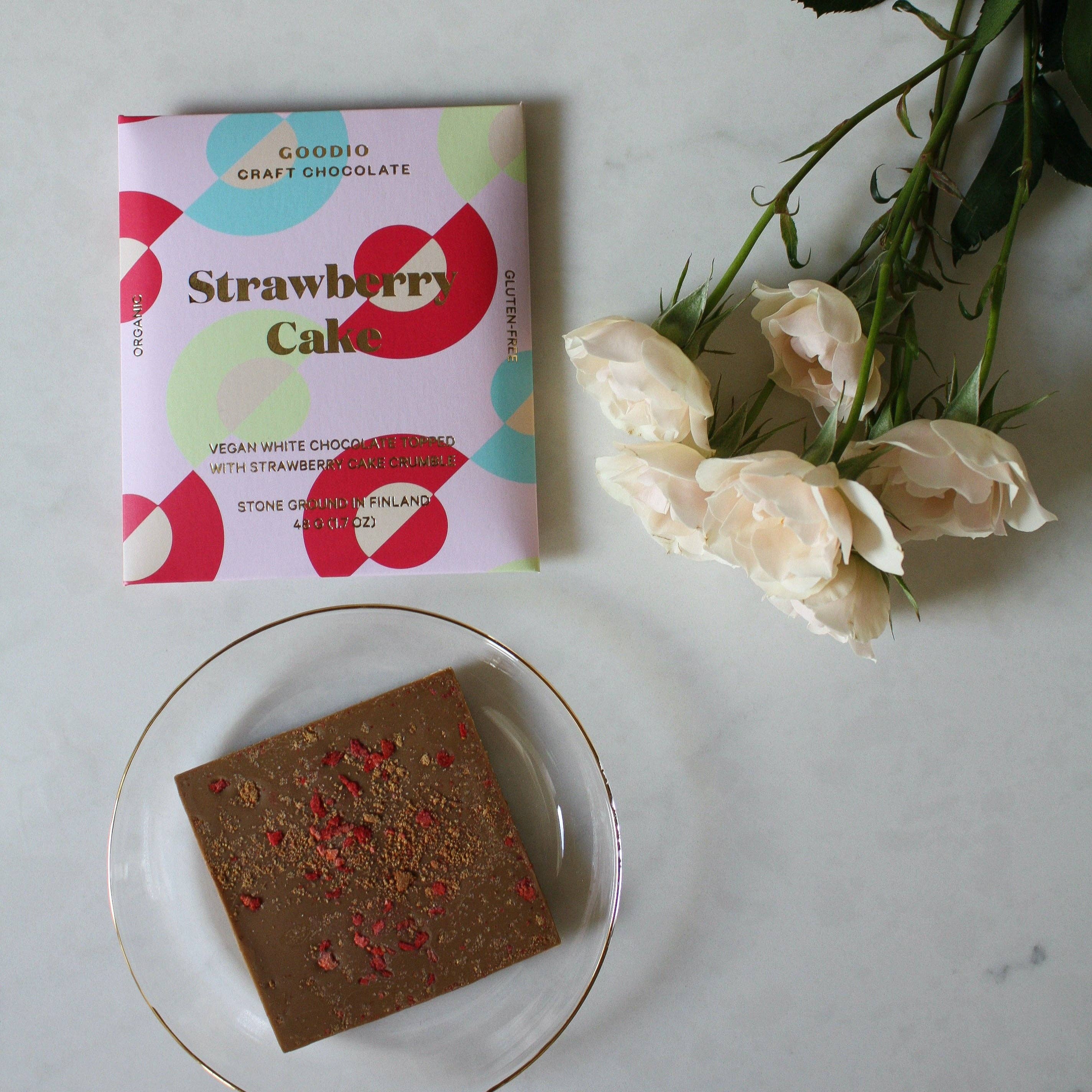 Goodio Chocolate - Organic Strawberry Cake