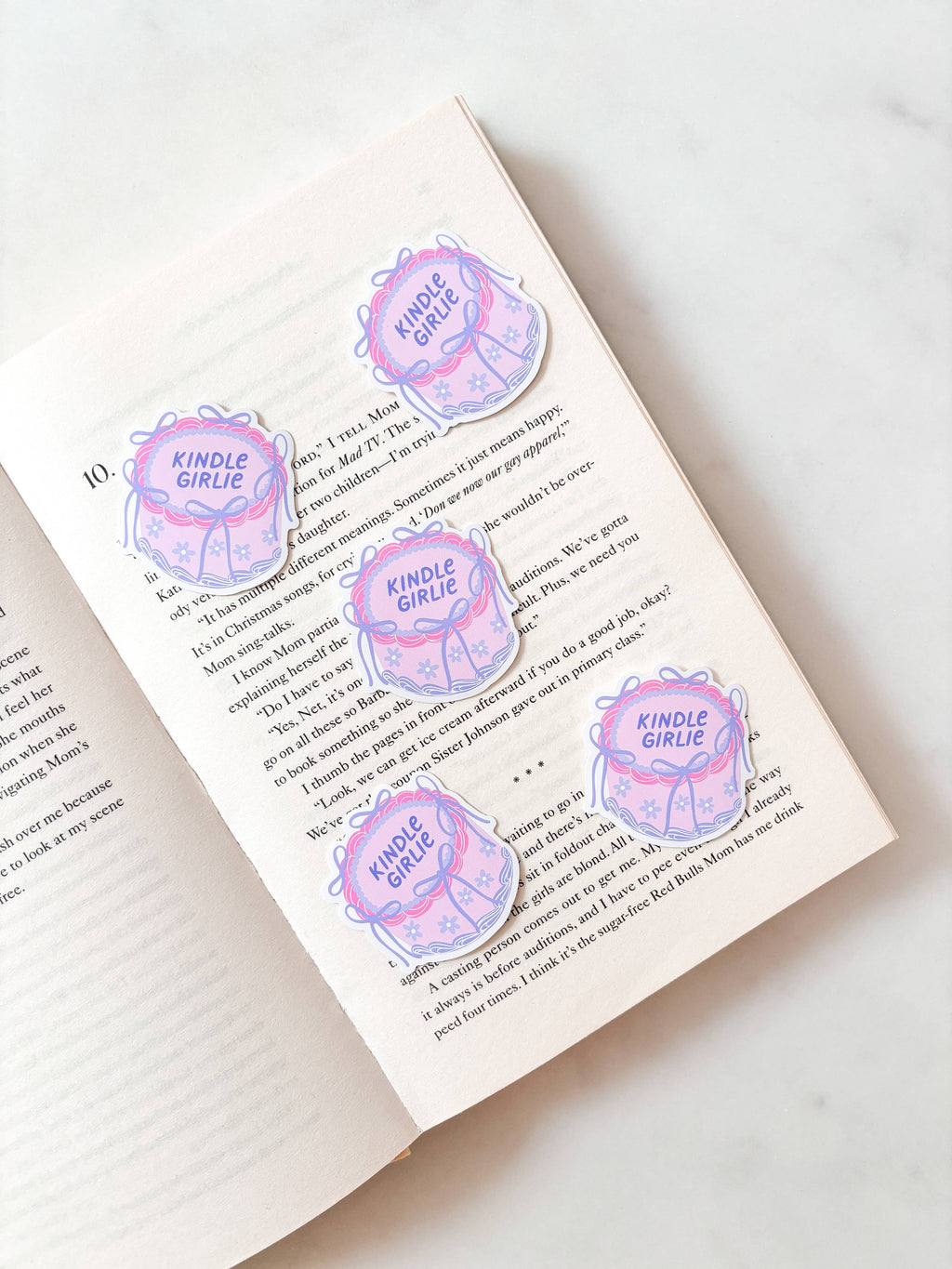 Fleurs on Sunday - Kindle Girlie Vintage Cake Sticker