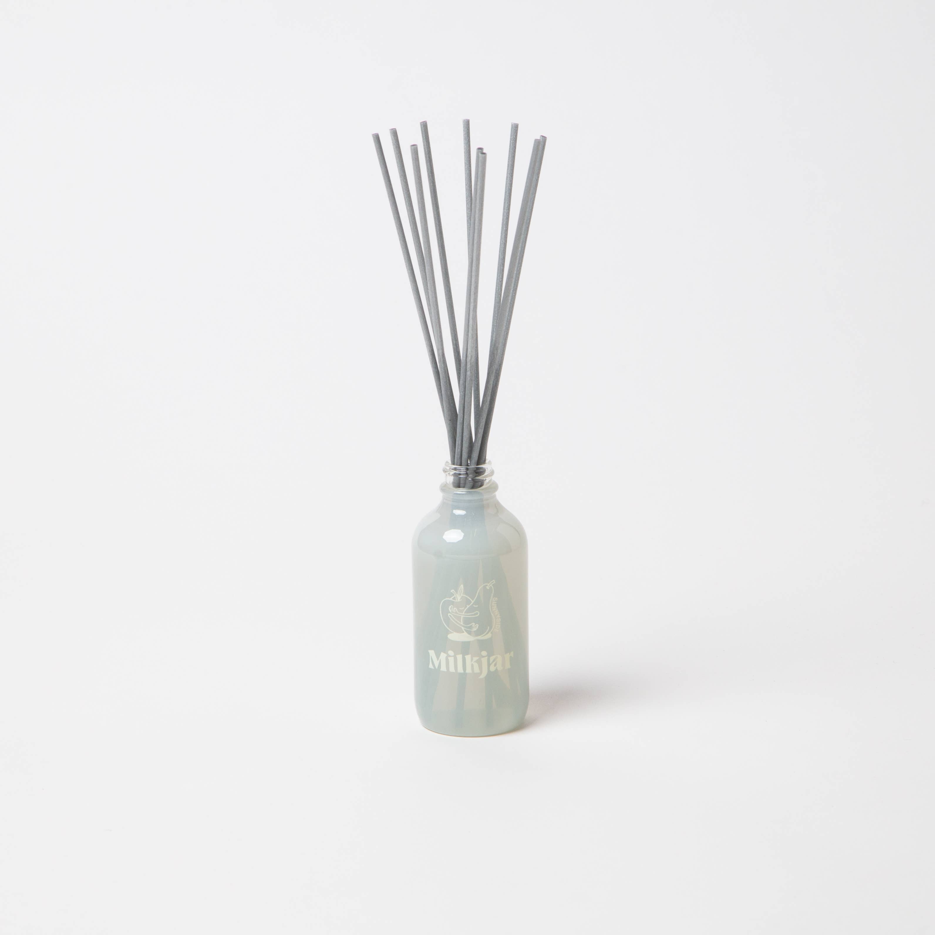 Sunnyside - Pear & Nectarine 4oz Reed Diffuser