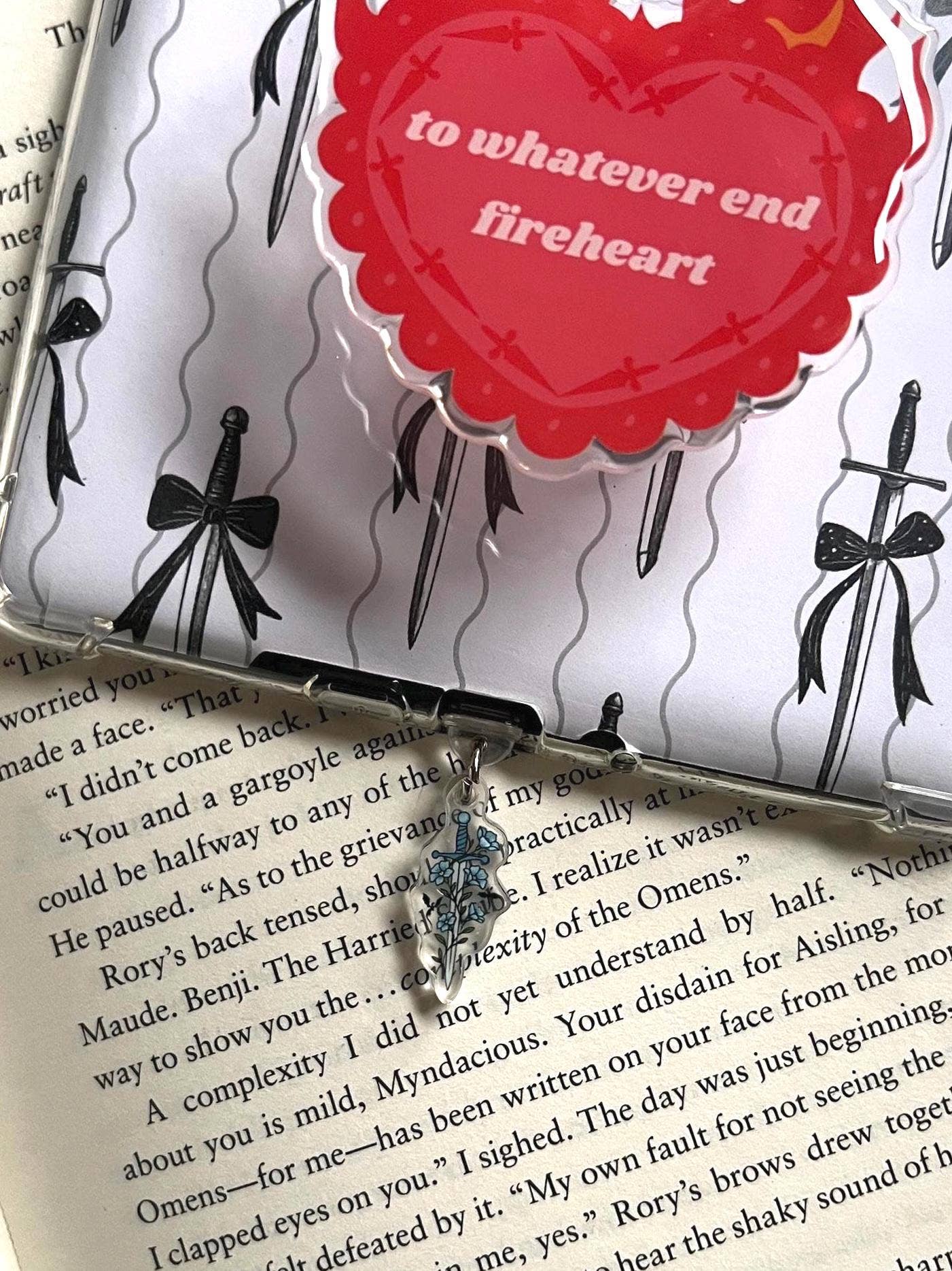 Liv Lee Designs - Blue Floral Fantasy E-Reader Charm Dragon Dust Plug