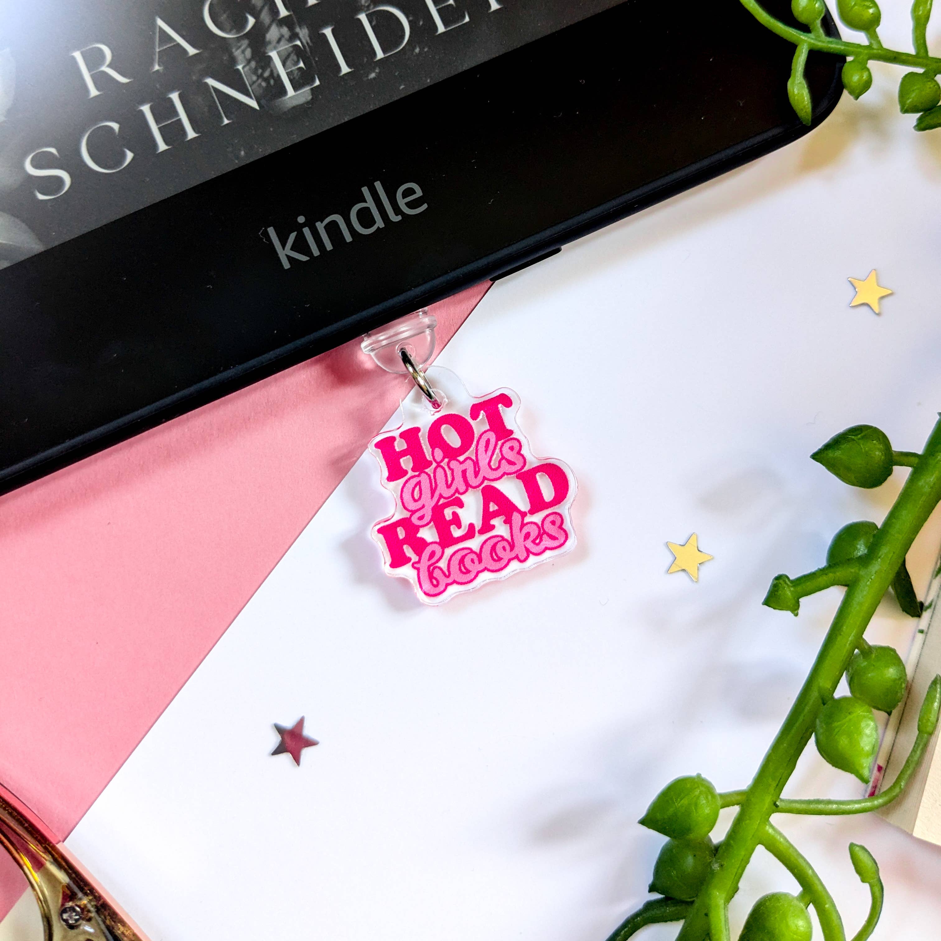 'Hot Girls Read Books' Kindle Charm