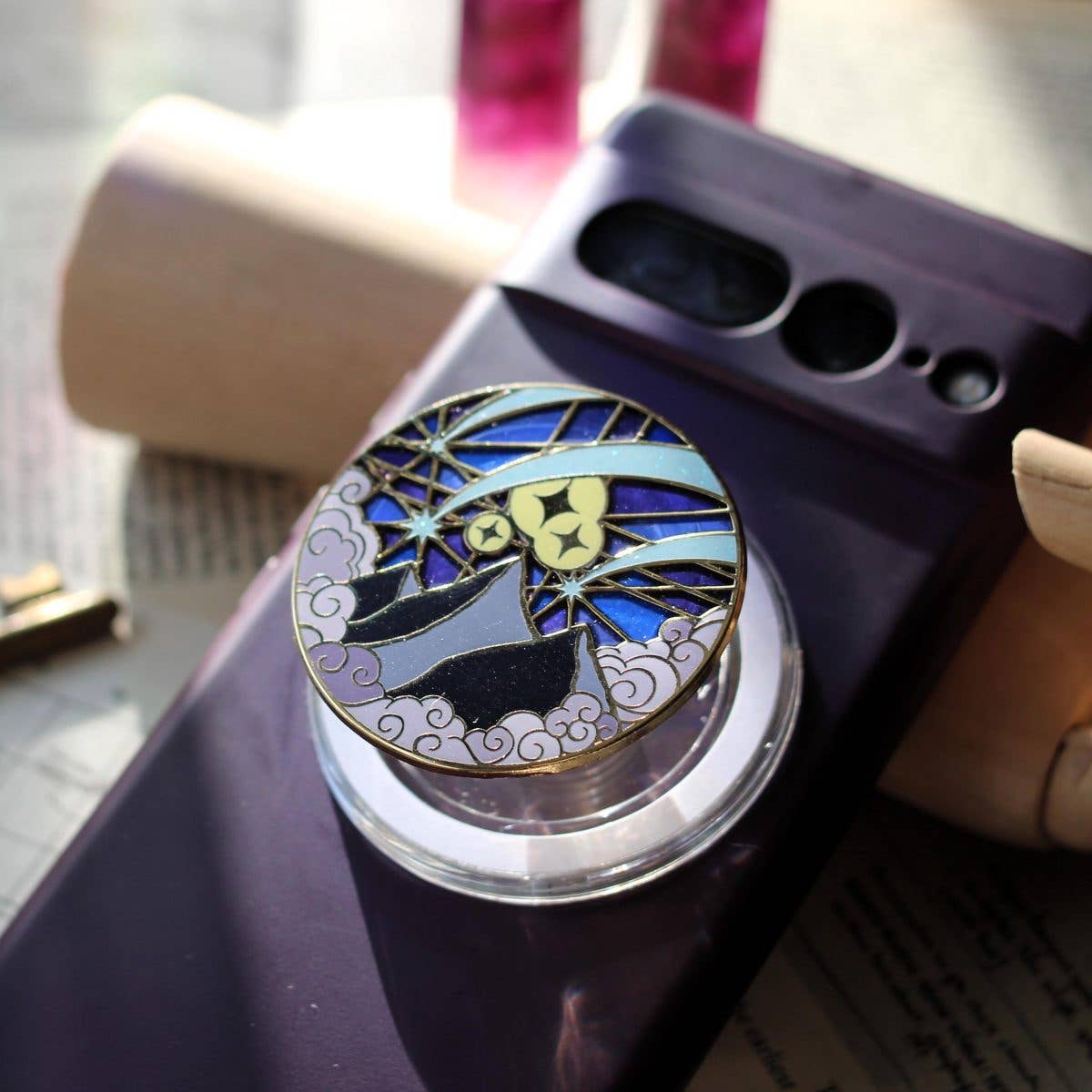 Geek and Artsy - Starfall Kindle Grip