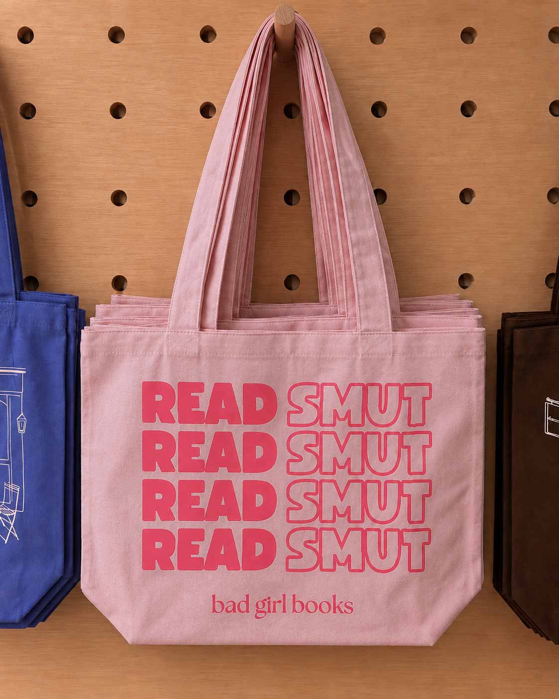 Read Smut Tote Bag